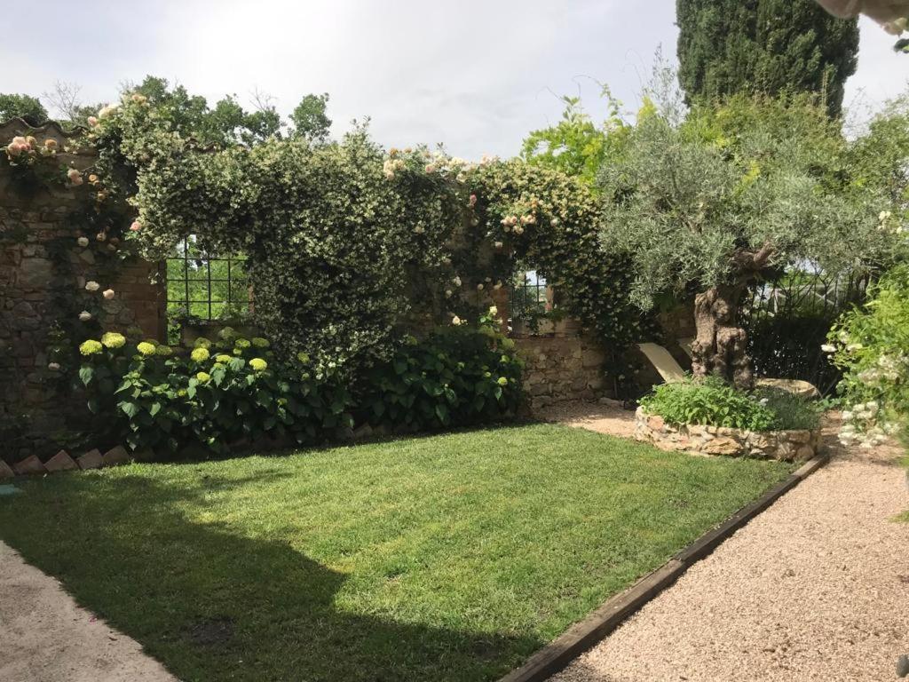 Il Borgo Di Olive Hotell Sismano Eksteriør bilde